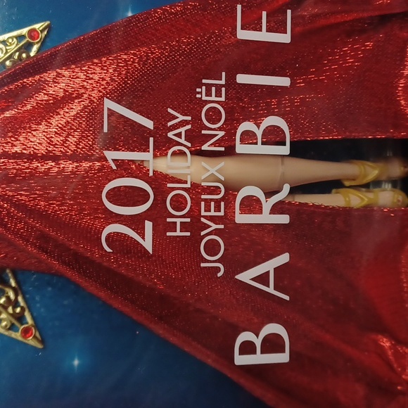 2017 Barbie Star Red Shimmery Holiday Gown Doll Mattel #DYX39 - Picture 5 of 12